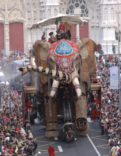The Sultan's Elephant, a Royal de Luxe show in 2005 (photo: Régis Routier)