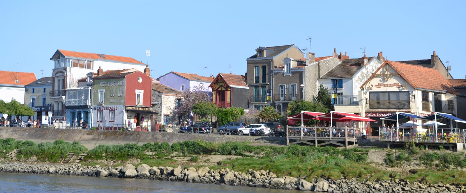 Les maisons colorées de Trentemoult, au bord de la Loire